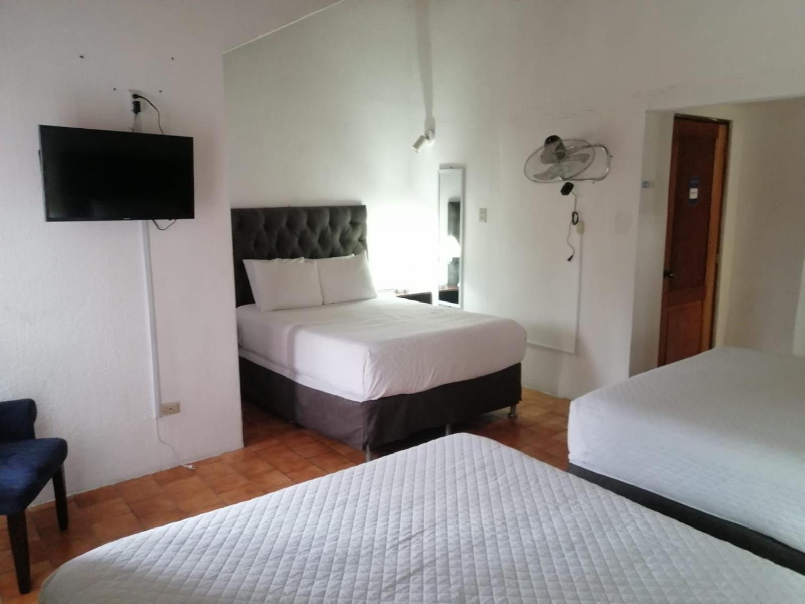 Global Airport Inn Free Shuttle Guatemala Exterior foto
